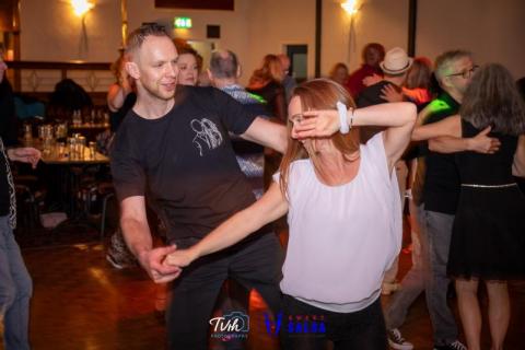 Couple dancing at the Canberra